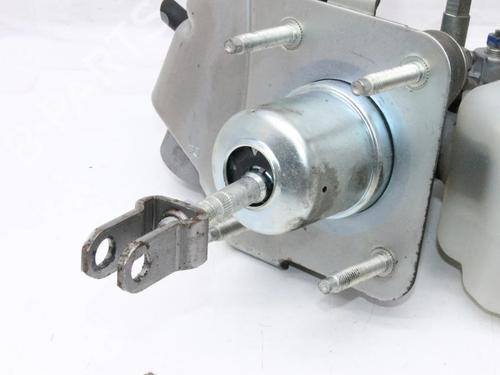 Brake master cylinder LEXUS IS III (_E3_) 300h (AVE30_, AVE30R) | BP39855714M77 - Image 2