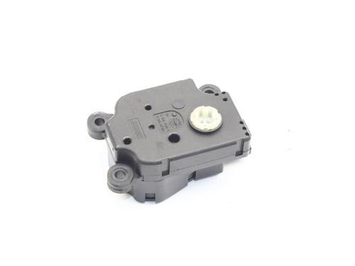 Electronic module JAGUAR F-PACE (X761) 2.0 TD4 AWD | BP39858639M83 - Image 2