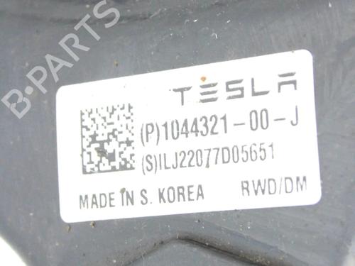 Left front suspension arm TESLA MODEL 3 (5YJ3) EV Performance AWD | BP39781013M12 - Image 7