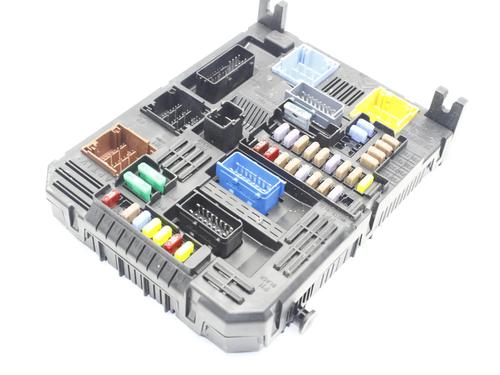 Used Fuse box Fuse box OPEL MOKKA 1.2 (76) (131 hp) 39801667 39801667