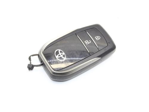 Used Electronic module Electronic module TOYOTA YARIS (_P21_, _PA1_, _PH1_) 1.6 GR 4WD (GXPA16) (261 hp) 39877706 39877706