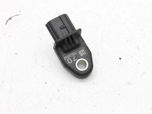 Used Electronic sensor Electronic sensor TOYOTA COROLLA Hatchback (_E21_, _EA1_, _EH1_) 1.8 Hybrid (ZWE211, ZWE219) (122 hp) 39839221 39839221