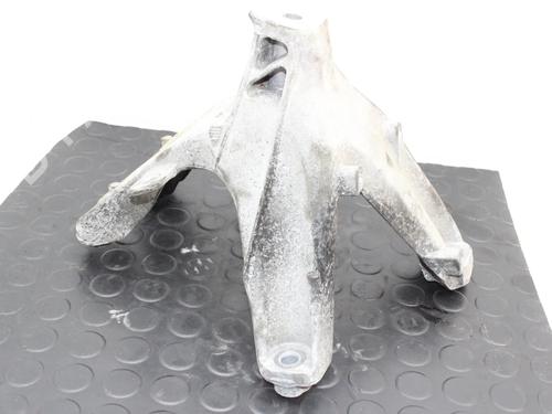 engine-mount-audi-a5-convertible-8f7-2009-2010-2011-2012-2013-2014-2015-2016-2017-39785984 main image