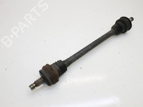 Used Right rear driveshaft Right rear driveshaft MERCEDES-BENZ C-CLASS (W204) C 180 CGI (204.049) (156 hp) 39861493 39861493
