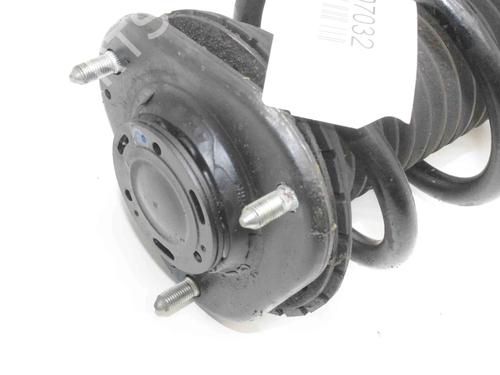 Left front shock absorber LEXUS NX (_Z1_) 300h AWD (AYZ15, AYZ15_, AYZ15R) | BP39873049M16 - Image 2