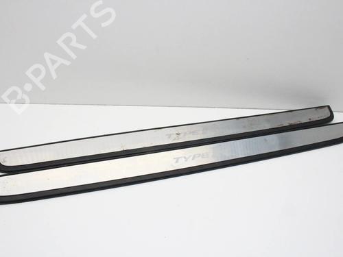Predellino Predellino HONDA CIVIC VIII Hatchback (FN, FK) Type R (FN2) (201 hp) 39790761 39790761