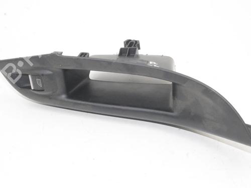 Used Right rear window switch Right rear window switch FORD FOCUS III 2.0 TDCi (163 hp) 39856263 39856263