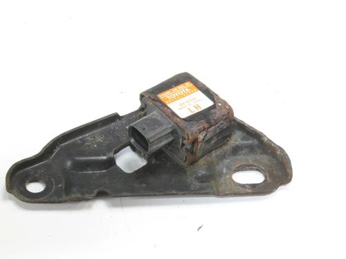 Øvrige Styrinhsenheder Øvrige Styrinhsenheder TOYOTA PRIUS Liftback (_W2_) 1.5 Hybrid (NHW20_, NHW20R) (112 hp) 39857878 39857878