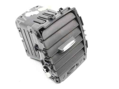 Used Air vent Air vent NISSAN NV300 Van (X82) 1.6 dci 120 (121 hp) 39793967 39793967