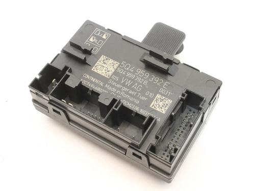 Used Control unit Control unit SKODA OCTAVIA III Combi (5E5, 5E6) 2.0 TDI RS (184 hp) 39780714 39780714
