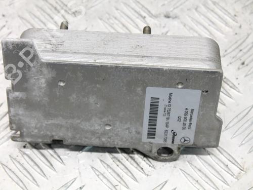 Used Oil radiator Oil radiator MERCEDES-BENZ C-CLASS (W205) C 250 BlueTEC / d (205.008, 205.006) (204 hp) 39845371 39845371