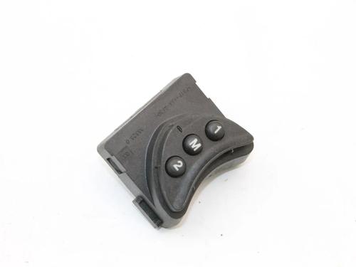 Used Switch Switch JAGUAR XK 8 Convertible (X100) 4.0 XKR (375 hp) 39876111 39876111