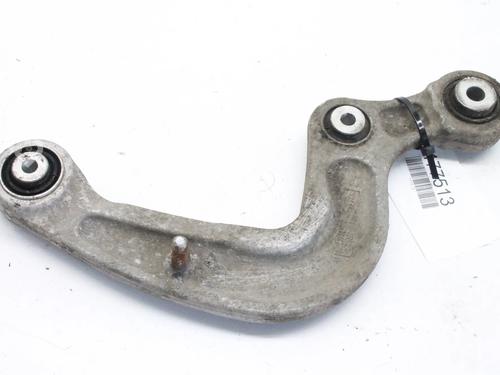 Venstre bagtil bærearm Venstre bagtil bærearm AUDI A4 B9 (8W2, 8WC) S4 TFSi quattro (354 hp) 39821010 39821010