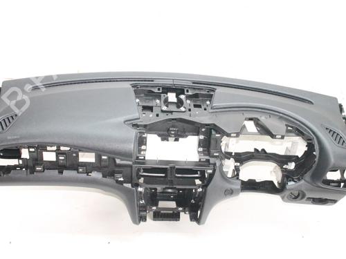 Used Dashboard Dashboard INFINITI Q30 2.2 D (170 hp) 39859869 39859869
