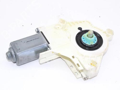 Used Right rear window motor Right rear window motor LAND ROVER RANGE ROVER SPORT I (L320) 3.6 D 4x4 (272 hp) 39804907 39804907