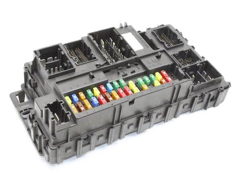Used Fuse box Fuse box FORD MONDEO V Saloon (CD) 2.0 Hybrid (177 hp) 39830700 39830700