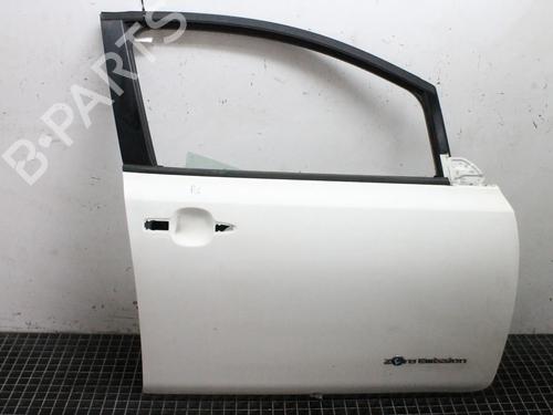 right-front-door-nissan-leaf-ze0-2010-2011-2012-2013-2014-2015-2016-2017-39767583 main image