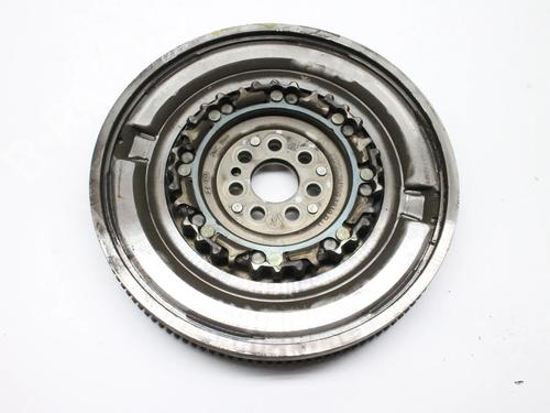 Kopling /lamell Kopling /lamell HYUNDAI TUCSON (NX4E, NX4A) 1.6 T-GDi (179 hp) 39876673 39876673