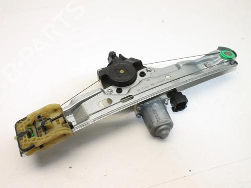 Rudehejsemekanisme Højre bagtil Rudehejsemekanisme Højre bagtil FORD FOCUS III 2.0 ST (250 hp) 39845130 39845130