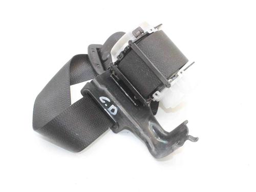 rear-right-seatbelt-lexus-nx-_z1_-2014-39774587 main image