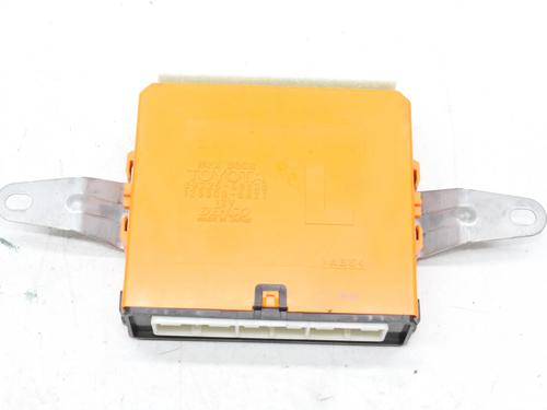 Used Electronic module Electronic module LEXUS LS (_F4_) 600h AWD (UVF45, UVF46) (394 hp) 39811837 39811837