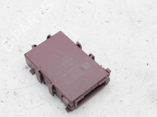Used Electronic module Electronic module TOYOTA COROLLA Hatchback (_E21_, _EA1_, _EH1_) 1.8 Hybrid (ZWE211, ZWE219) (122 hp) 39784073 39784073
