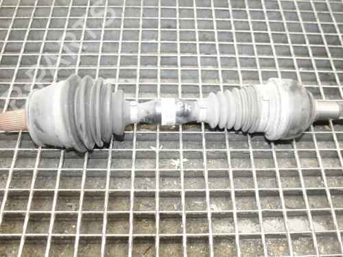 Used Left front driveshaft Left front driveshaft MERCEDES-BENZ GLA-CLASS (X156) AMG GLA 45 4-matic (156.952) (381 hp) 39789946 39789946