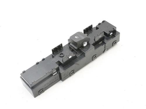 Used Right front window switch Right front window switch HYUNDAI i30 FASTBACK (PDE, PDEN) 2.0 N (275 hp) 39868279 39868279