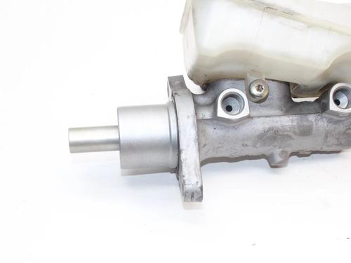 Brake master cylinder FORD KUGA I 2.0 TDCi 4x4 | BP39772282M77 - Image 6