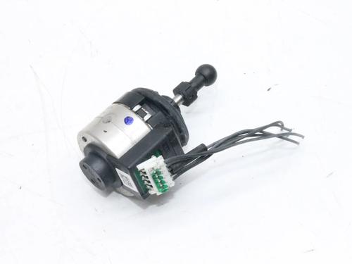 Headlight adjuster motor TESLA MODEL Y (5YJY) EV Performance All-wheel Drive | BP39831078E19 - Image 2