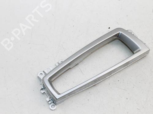 middle-console-bmw-5-f10-2009-2010-2011-2012-2013-2014-2015-2016-39772253 main image