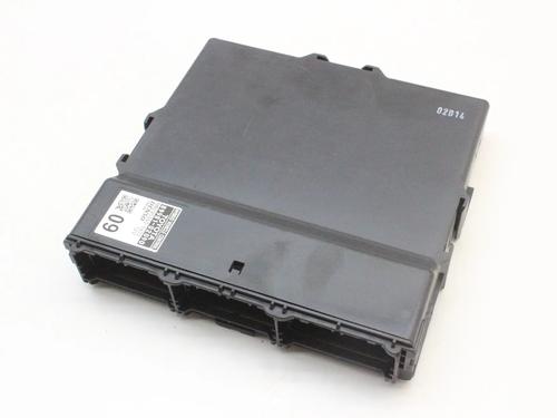 Used Control unit Control unit TOYOTA COROLLA Hatchback (_E21_, _EA1_, _EH1_) 1.8 Hybrid (ZWE211, ZWE219) (122 hp) 39850145 39850145