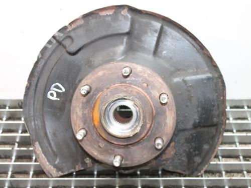 Mozzo anteriore destro Mozzo anteriore destro MITSUBISHI PAJERO IV (V8_W, V9_W) 3.2 DI-D (V88W, V98W) (170 hp) 39830749 39830749