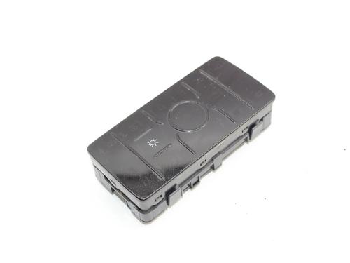 Used Switch Switch AUDI Q6 E-TRON (GFB) e-tron quattro (387 hp) 39870090 39870090