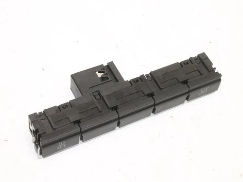 Switch VW TIGUAN (5N_) 2.0 TDI 4motion | BP39813402I30 - Image 4