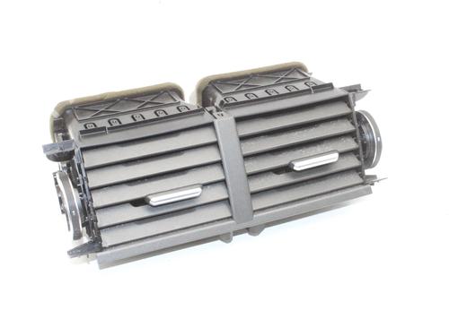 air-vent-land-rover-range-rover-evoque-l538-2011-2012-2013-2014-2015-2016-2017-2018-2019-39771533 main image