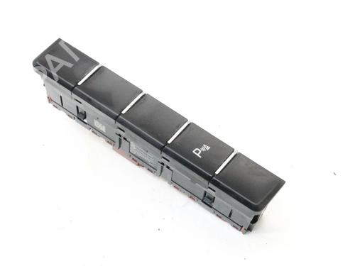 Used Switch Switch SKODA SUPERB III Estate (3V5) 2.0 TDI (150 hp) 39870133 39870133