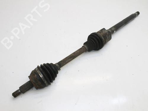 Used Right front driveshaft Right front driveshaft LAND ROVER RANGE ROVER SPORT II (L494) 3.0 SDV6 Hybrid 4x4 (354 hp) 39802082 39802082