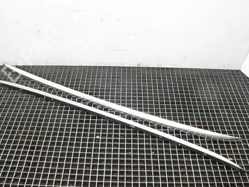roof-bar-audi-q7-4lb-2006-2007-2008-2009-2010-2011-2012-2013-2014-2015-2016-39809758 main image