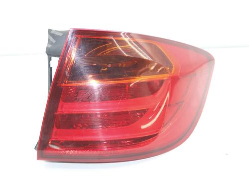 Feu arrière droit Feu arrière droit BMW 3 Touring (F31) 318 d (143 hp) 39867819 39867819