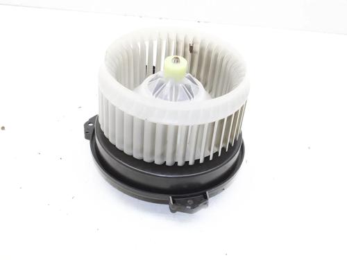 Used Heater blower motor Heater blower motor SUZUKI SX4 S-Cross (JY) 1.4 Hybrid (Mild Hybrid) (AKK 414) (129 hp) 39844176 39844176