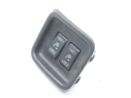 Used Switch Switch NISSAN JUKE (F15) 1.6 DIG-T NISMO (200 hp) 39834323 39834323