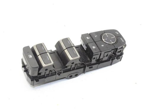 right-front-window-switch-lexus-rz-_bm1_-2023-39767904 main image