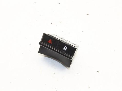 warning-switch-fiat-500e-332_-2020-39774643 main image