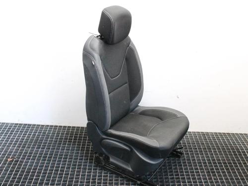 right-front-seat-renault-clio-iv-bh_-2012-2013-2014-2015-2016-2017-2018-2019-2020-2021-39794811 main image