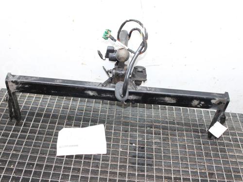 Used Tow ball/Mechanism Tow ball/Mechanism VOLVO V40 Hatchback (525) D4 (190 hp) 39874248 39874248