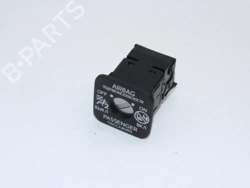 Used Switch Switch LEXUS CT (ZWA10_) 200h (ZWA10_, ZWA10R) (136 hp) 39788733 39788733