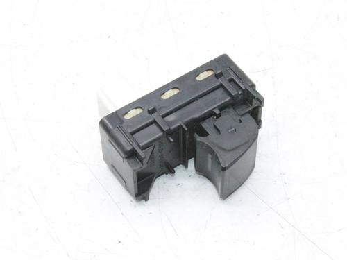 Comutador vidro trás esquerdo Comutador vidro trás esquerdo LEXUS IS III (_E3_) 300h (AVE30_, AVE30R) (223 hp) 39859070 39859070