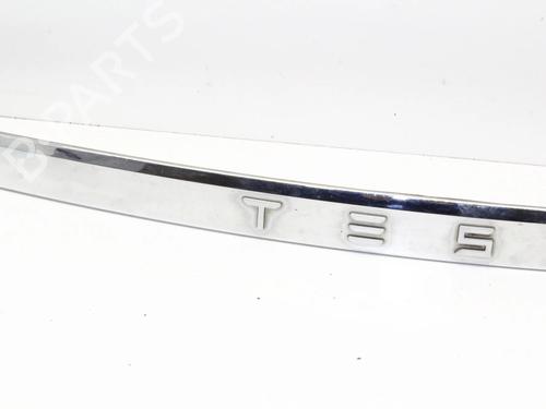 Pynteliste til bagklap TESLA MODEL S (5YJS) 85 | BP39811442C151 - Image 3