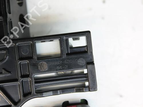 Antenne/Base TOYOTA COROLLA Hatchback (_E21_, _EA1_, _EH1_) 1.8 Hybrid (ZWE211, ZWE219) | BP39811843C140 - Image 4